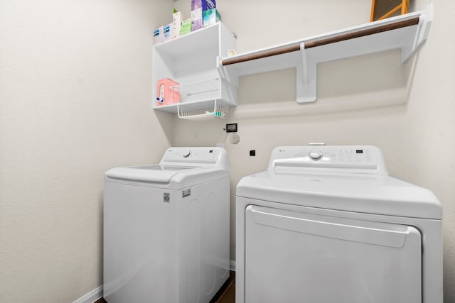 laundry area featuring washer and clothes dryer