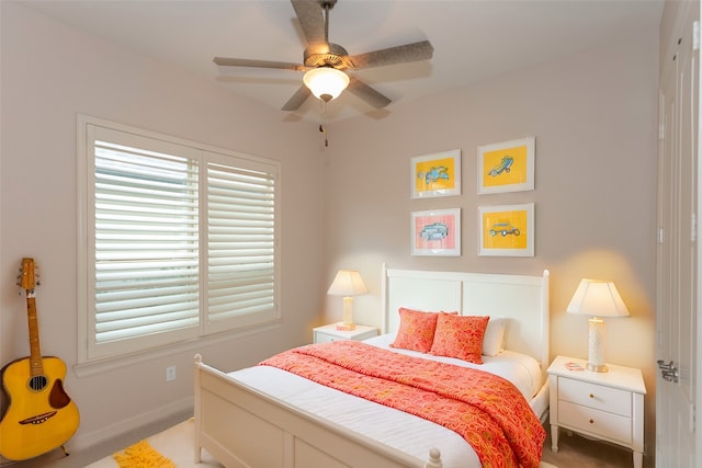 bedroom featuring ceiling fan