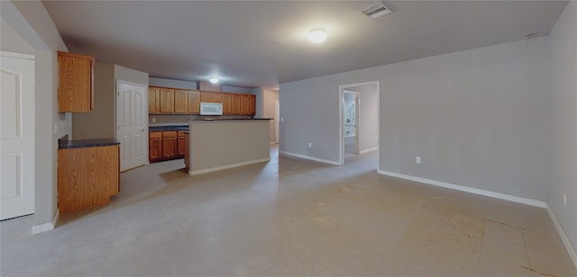 kitchen featuring a kitchen island