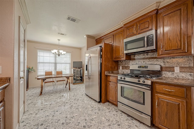 kitchen featuring stainless steel appliances, ornamental molding, decorative light fixtures, an inviting chandelier, and tasteful backsplash