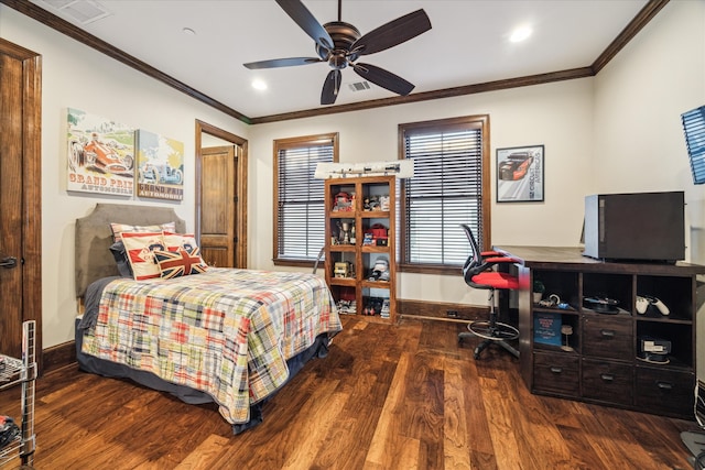 bedroom featuring ceiling fan, dark hardwood / wood-style floors, and ornamental molding