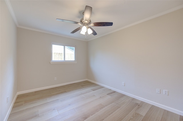 empty room with light wood-type flooring, ceiling fan, and crown molding