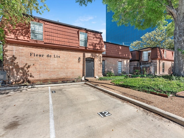 view of front of house