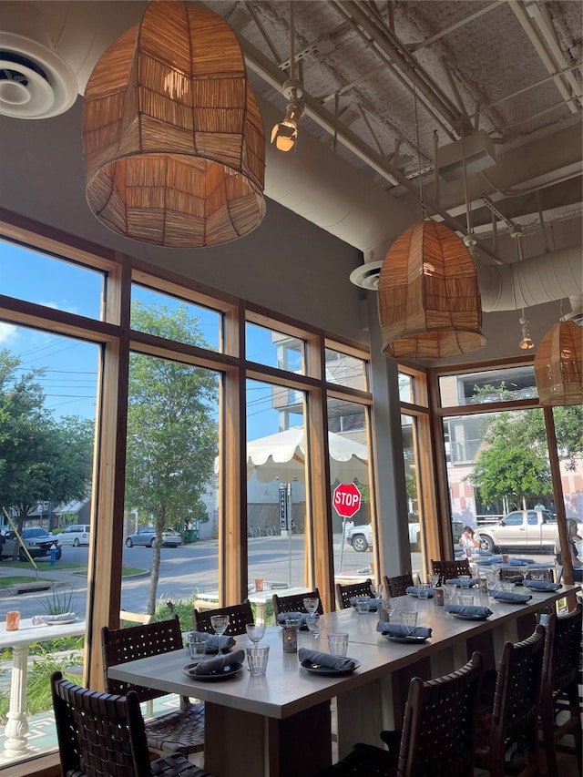 dining space featuring a healthy amount of sunlight