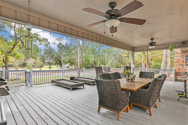 deck with ceiling fan