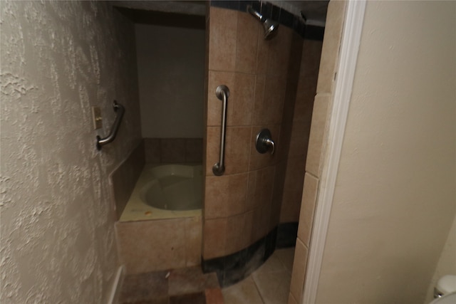 20 Ranchero Rd, College Station, TX 77845 - bathroom with tile patterned flooring