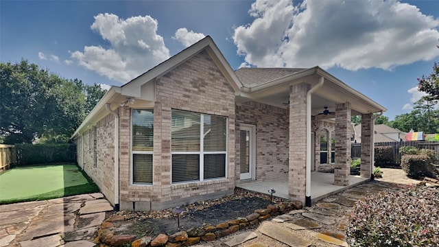 view of front of home featuring a patio