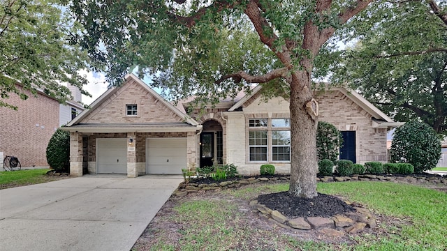 2602 Twisting Pine Ct, Houston, TX 77345 - photo 1