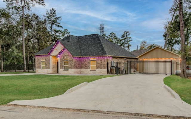 view of front of house with a front yard