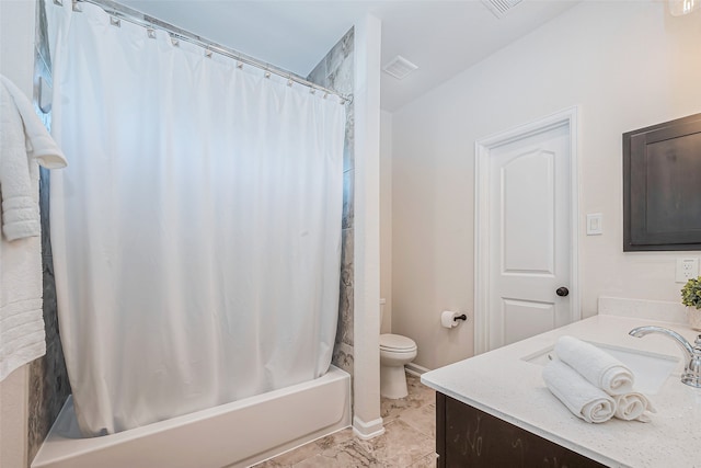 full bathroom with shower / bath combo with shower curtain, vanity, and toilet