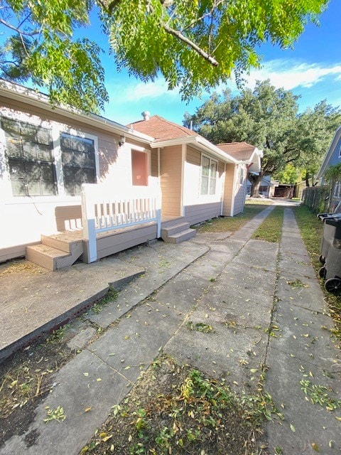 view of front of property with a patio area