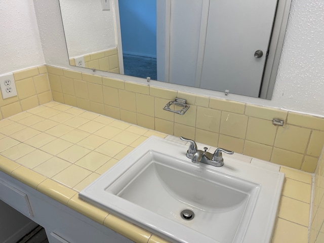 bathroom with sink