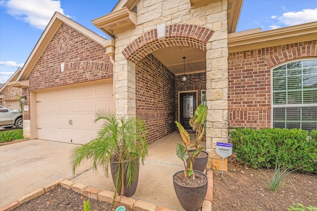 property entrance featuring a garage