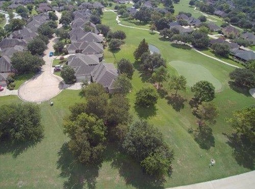 Listing photo 2 for 64 Carmel Ct, Montgomery TX 77356