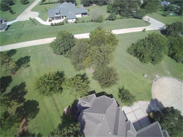 Listing photo 3 for 64 Carmel Ct, Montgomery TX 77356