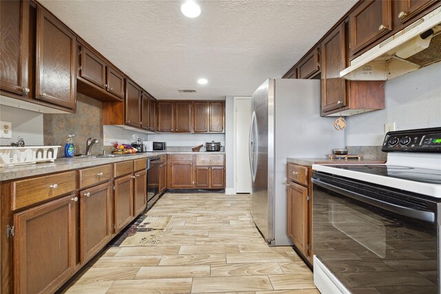 6527 Gladewell Dr, Houston, TX 77072 - photo 2
