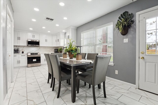 2107 Kingsway Dr, League City, TX 77573 - photo 2