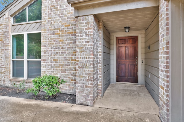 view of property entrance