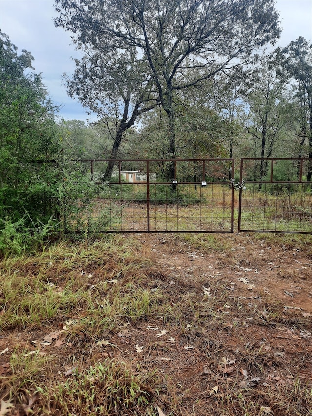 Listing photo 2 for 2900 County Road 3390, Crockett TX 75835