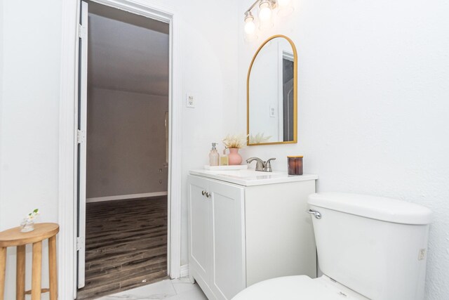 2002 Nottingham St, Pasadena, TX 77502 - bathroom with toilet and vanity