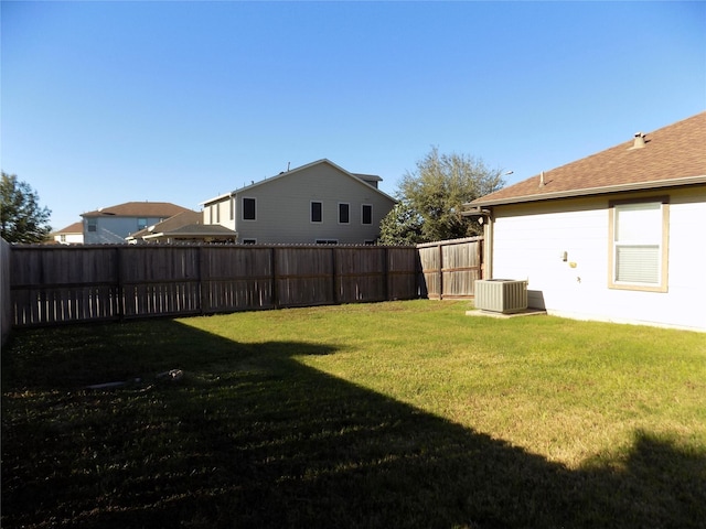 view of yard with cooling unit