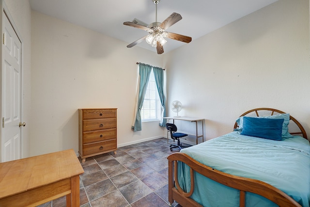 bedroom featuring ceiling fan