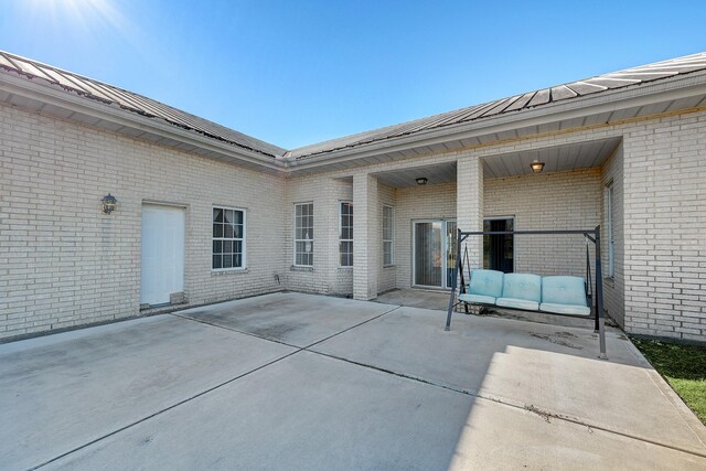 3215 County Road 160, Alvin, TX 77511 - view of patio