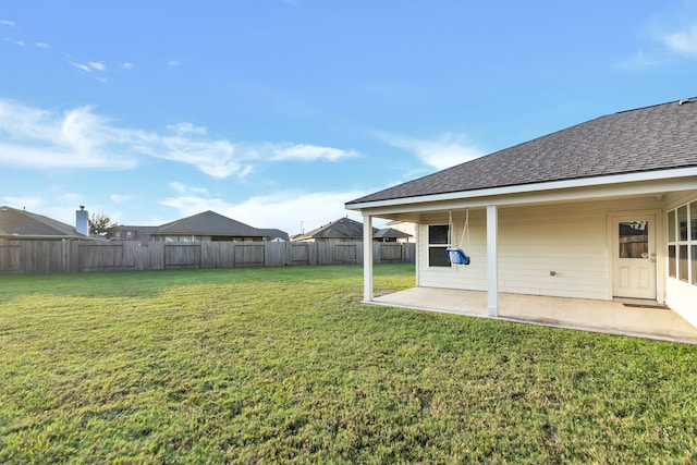 view of yard featuring a patio area