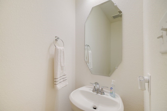 bathroom with sink