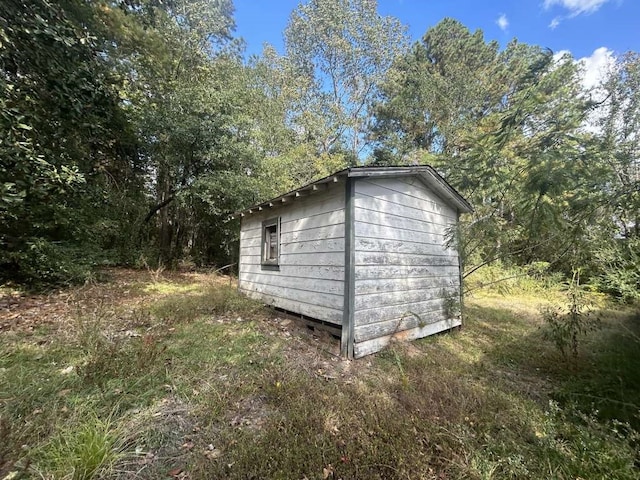 view of outdoor structure