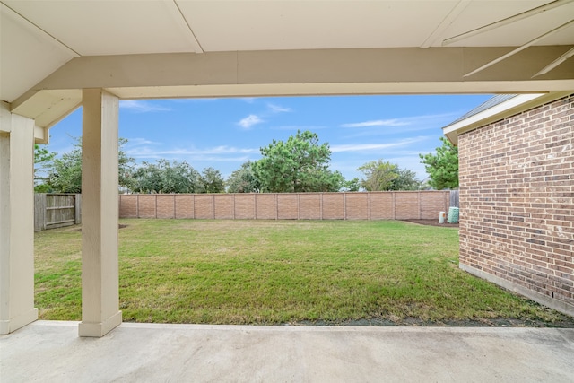 view of yard with a patio