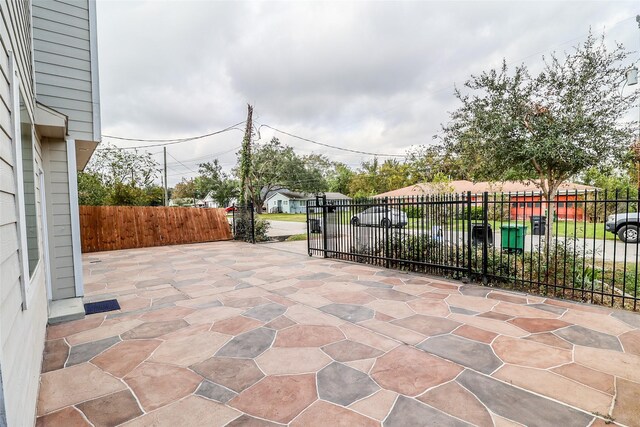 4508 Clover St, Houston, TX 77051 - view of patio