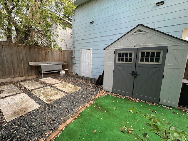 view of outbuilding