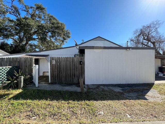 view of side of home