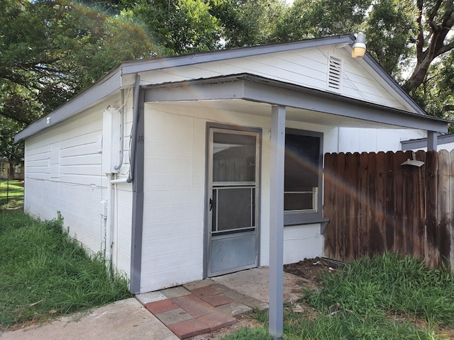 view of outbuilding