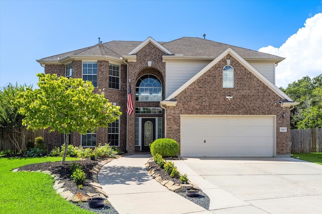 view of front property featuring a garage