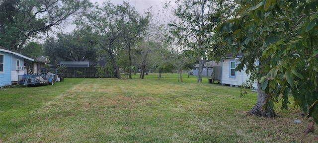 Listing photo 3 for 4812 35th St, Dickinson TX 77539