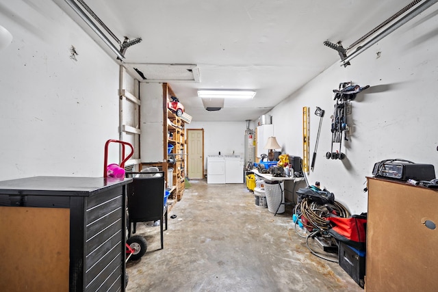 garage featuring washing machine and dryer