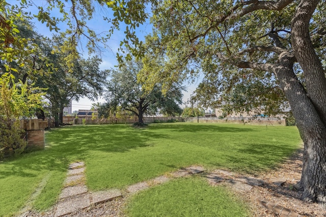 Listing photo 3 for 0 Del Monte Dr, Houston TX 77056