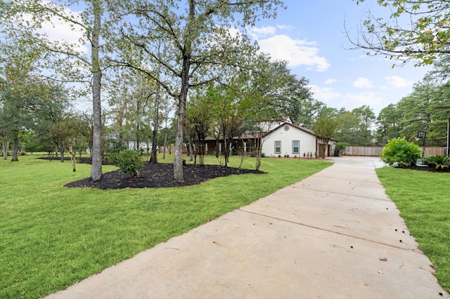 view of front of house with a front lawn