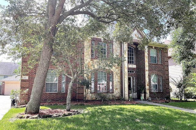 view of front of house with a front yard