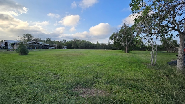 Listing photo 2 for 2731 Lawrence Rd, Kemah TX 77565