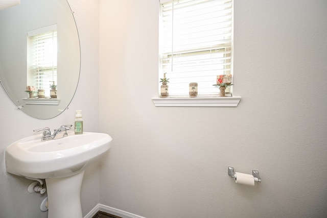 bathroom with sink