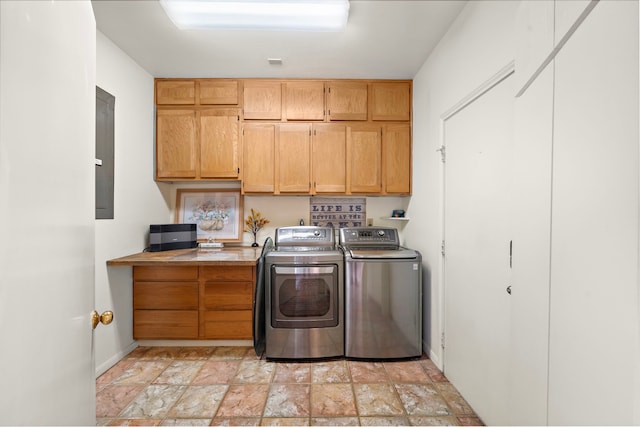 laundry area with cabinets and independent washer and dryer