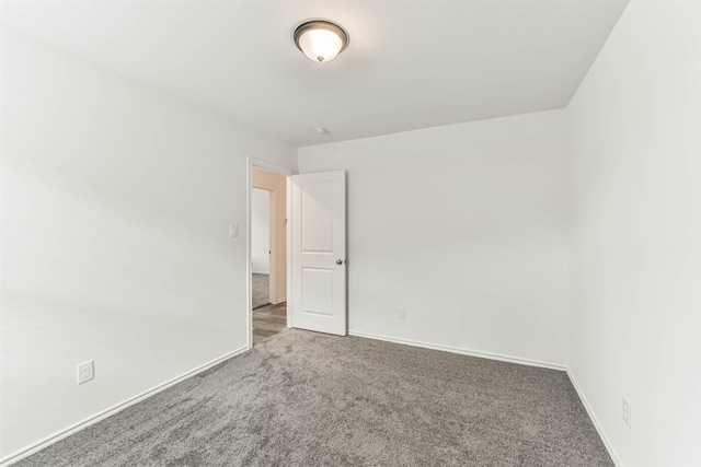 empty room with carpet