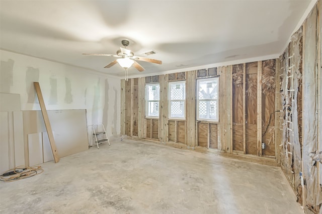 miscellaneous room with ceiling fan