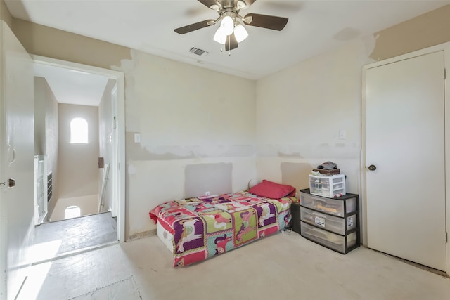 bedroom featuring ceiling fan