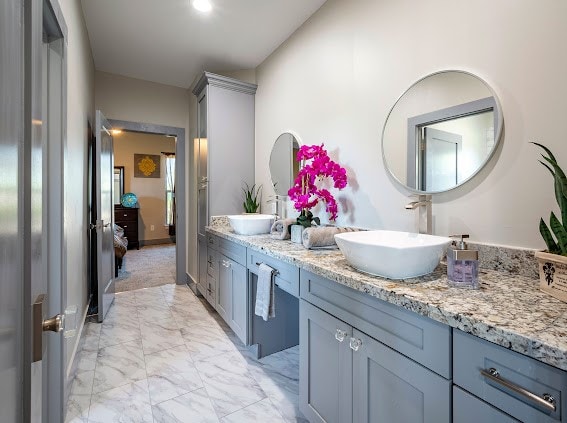 bathroom with vanity