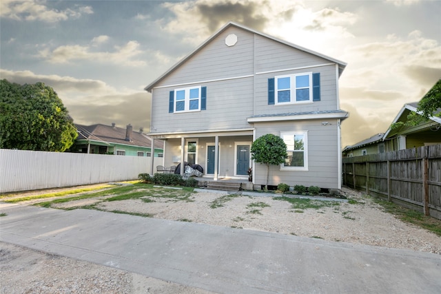 view of front of house featuring a porch