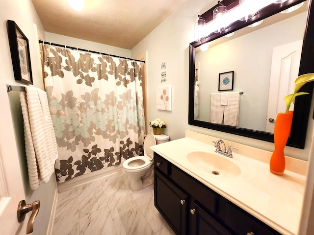 bathroom with a shower with curtain, vanity, and toilet